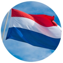 Nederlandse vlag wapperend in de wind